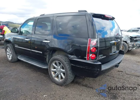 2011 GMC Yukon Denali z USA, uszkodzony, nr VIN 1GKS2EEF8BR210930